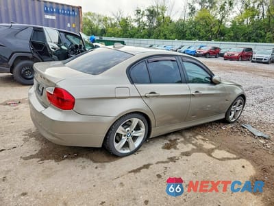 Trzecie zdjęcie samochodu z tyłu: 2007 BMW 328 XI VIN:WBAVC93587K034269 - miniatura