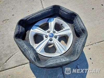 Zdjęcie 13 z 14 samochodu: 2015 FORD ESCAPE SE VIN:1FMCU9G94FUB94541 - miniatura