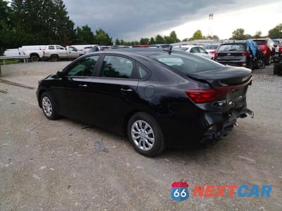 Drugie zdjęcie samochodu z przodu: 2023 KIA FORTE LX VIN:3KPF24AD1PE555568 - miniatura