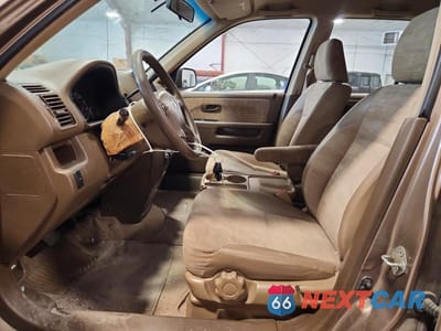 Zdjęcie 7 z 12 samochodu: 2002 HONDA CR-V LX VIN:JHLRD78482C037460 - miniatura