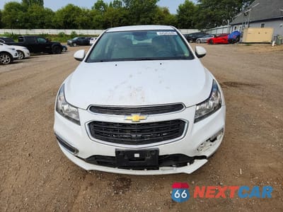 Piąte zdjęcie samochodu w środku: 2015 CHEVROLET CRUZE LT VIN:1G1PC5SBXF7270170 - miniatura