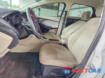 Zdjęcie 7 z 12 samochodu: 2017 FORD FOCUS SE VIN:1FADP3K20HL246544 - miniatura