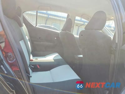 Zdjęcie 10 z 12 samochodu: 2017 TOYOTA PRIUS C TWO VIN:JTDKDTB30H1592057 - miniatura