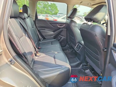 Zdjęcie 10 z 12 samochodu: 2019 SUBARU FORESTER LIMITED VIN:JF2SKAUC8KH555040 - miniatura