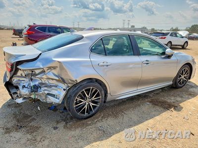 Trzecie zdjęcie samochodu z tyłu: 2024 TOYOTA CAMRY SE VIN:4T1G11AK0RU887408 - miniatura
