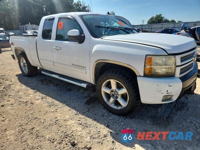 Czwarte zdjęcie samochodu z boku: 2012 CHEVROLET SILVERADO K1500 LTZ VIN:1GCRKTE72CZ190666 - miniatura