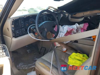 Zdjęcie 8 z 13 samochodu: 2003 CHEVROLET SUBURBAN K1500 VIN:3GNFK16T23G184652 - miniatura