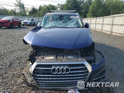Piąte zdjęcie samochodu w środku: 2019 AUDI Q7 PREMIUM PLUS VIN:WA1LAAF76KD034213 - miniatura