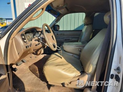 Zdjęcie 7 z 13 samochodu: 2002 TOYOTA TUNDRA LMT VIN:5TBRT38172S311107 - miniatura