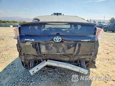 Zdjęcie 6 z 13 samochodu: 2018 TOYOTA PRIUS FOUR VIN:JTDKARFUXJ3551993 - miniatura