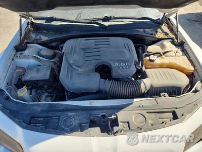 Zdjęcie 11 z 12 samochodu: 2019 CHRYSLER 300 S VIN:2C3CCABG8KH602314 - miniatura
