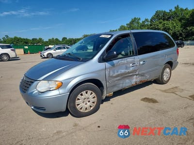 2006 CHRYSLER TOWN & COUNTRY LX 1A4GP44R16B568095 - główne zdjęcie licytacji z USA - miniatura