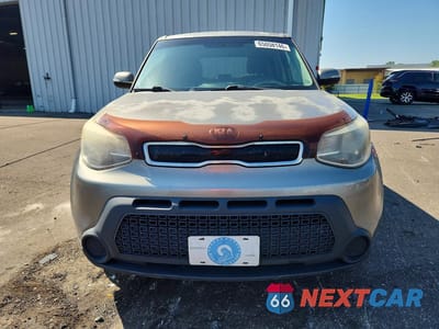 Piąte zdjęcie samochodu w środku: 2014 KIA SOUL + VIN:KNDJP3A58E7049201 - miniatura