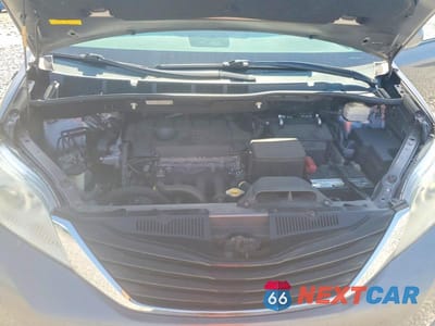 Zdjęcie 12 z 13 samochodu: 2011 TOYOTA SIENNA LE 8-PASSENGER VIN:5TDKA3DC4BS005732 - miniatura