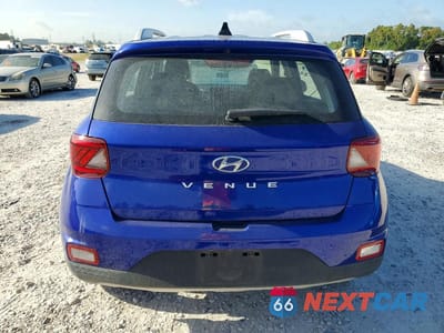 Zdjęcie 6 z 13 samochodu: 2022 HYUNDAI VENUE LIMITED VIN:KMHRC8A36NU161406 - miniatura