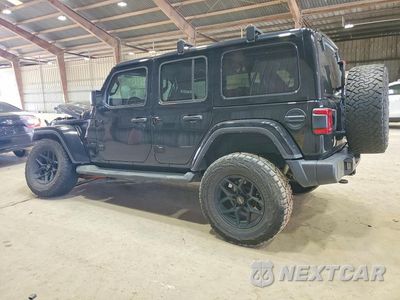 Drugie zdjęcie samochodu z przodu: 2020 JEEP WRANGLER UNLIMITED SAHARA VIN:1C4HJXEN1LW153405 - miniatura