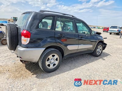 Trzecie zdjęcie samochodu z tyłu: 2003 TOYOTA RAV4 BASE VIN:JTEGH20V430113559 - miniatura