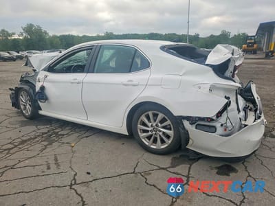 Drugie zdjęcie samochodu z przodu: 2021 TOYOTA CAMRY LE VIN:4T1C11AK4MU551123 - miniatura