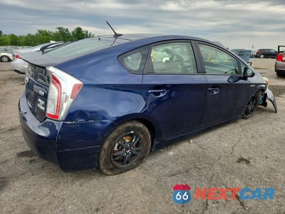 Trzecie zdjęcie samochodu z tyłu: 2015 TOYOTA PRIUS THREE VIN:JTDKN3DU7F1941750 - miniatura