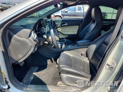 Zdjęcie 7 z 13 samochodu: 2019 MERCEDES-BENZ CLA 250 4MATIC VIN:WDDSJ4GB7KN720105 - miniatura