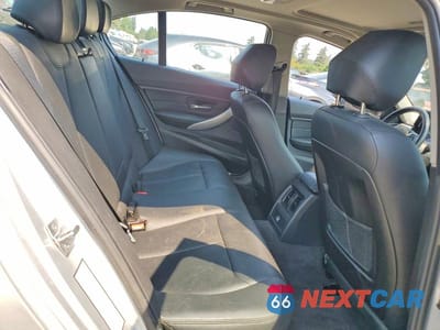 Zdjęcie 10 z 12 samochodu: 2013 BMW 328 XI VIN:WBA3B3C55DF540895 - miniatura