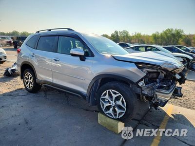 Czwarte zdjęcie samochodu z boku: 2019 SUBARU FORESTER PREMIUM VIN:JF2SKAGC5KH411621 - miniatura