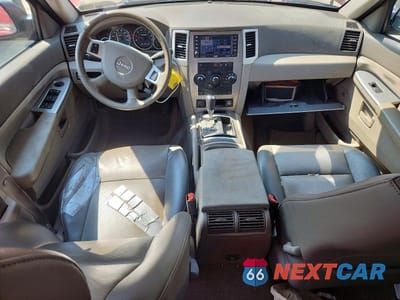 Zdjęcie 8 z 14 samochodu: 2008 JEEP GRAND CHEROKEE LAREDO VIN:1J8GR48K08C116691 - miniatura