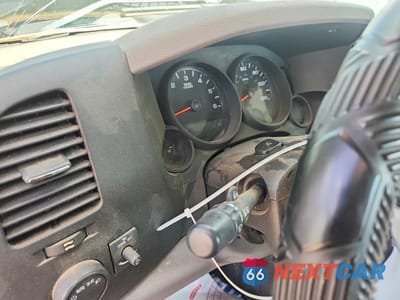 Zdjęcie 9 z 12 samochodu: 2010 CHEVROLET SILVERADO K1500 VIN:1GCPKPEX6AZ227603 - miniatura