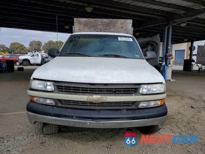 Piąte zdjęcie samochodu w środku: 2000 CHEVROLET SILVERADO C2500 VIN:1GCGC24U3YZ258244 - miniatura