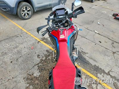 Zdjęcie 6 z 9 samochodu: 2022 HONDA CRF1100 D VIN:JH2SD1000NK200169 - miniatura