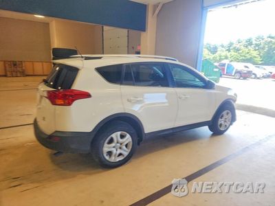Trzecie zdjęcie samochodu z tyłu: 2014 TOYOTA RAV4 LE VIN:2T3BFREV4EW197239 - miniatura