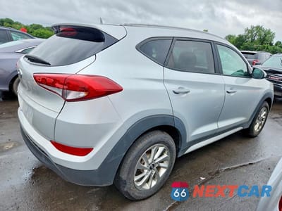 Trzecie zdjęcie samochodu z tyłu: 2018 HYUNDAI TUCSON SEL VIN:KM8J33A46JU707382 - miniatura