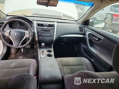 Zdjęcie 8 z 12 samochodu: 2013 NISSAN ALTIMA 2.5 VIN:1N4AL3AP1DC115614 - miniatura