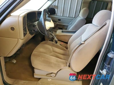 Zdjęcie 7 z 12 samochodu: 2004 GMC NEW SIERRA C1500 VIN:1GTEC19T54Z242901 - miniatura