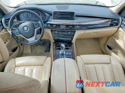 Zdjęcie 8 z 13 samochodu: 2015 BMW X5 XDRIVE50I VIN:5UXKR6C50F0J77583 - miniatura