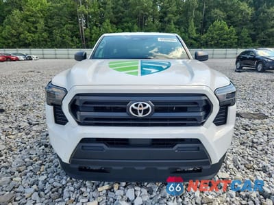 Piąte zdjęcie samochodu w środku: 2025 TOYOTA TACOMA SR VIN:3TYJDAHN2ST024884 - miniatura