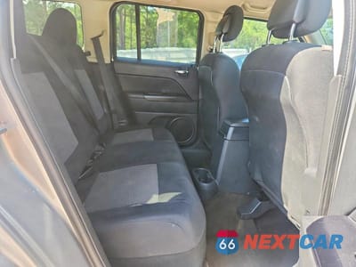 Zdjęcie 11 z 14 samochodu: 2015 JEEP PATRIOT SPORT VIN:1C4NJPBB9FD107348 - miniatura
