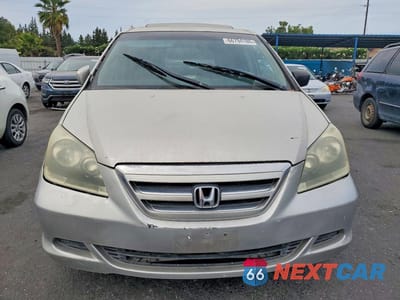 Piąte zdjęcie samochodu w środku: 2005 HONDA ODYSSEY EXL VIN:5FNRL38775B134224 - miniatura