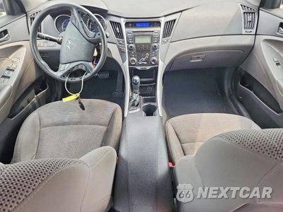 Zdjęcie 8 z 12 samochodu: 2013 HYUNDAI SONATA GLS VIN:5NPEB4AC1DH525819 - miniatura