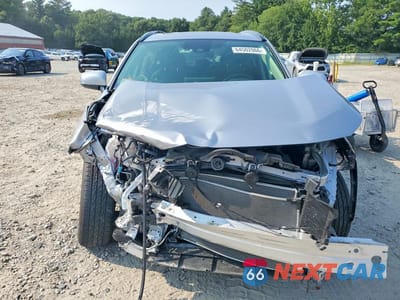 Piąte zdjęcie samochodu w środku: 2025 TOYOTA RAV4 HYBRID XLE VIN:JTMRWRFV0SD293164 - miniatura
