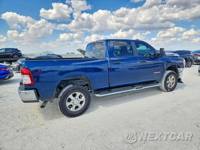 Trzecie zdjęcie samochodu z tyłu: 2024 RAM 2500 BIG HORN VIN:3C6UR5DJ1RG322427 - miniatura