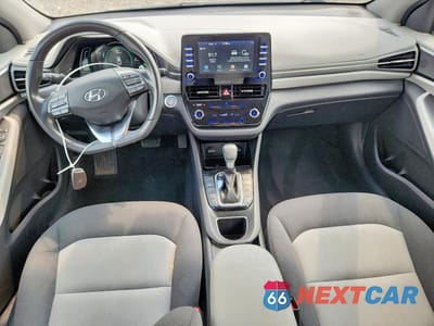 Zdjęcie 8 z 12 samochodu: 2020 HYUNDAI IONIQ SE VIN:KMHC75LC7LU197513 - miniatura