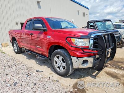 Czwarte zdjęcie samochodu z boku: 2012 TOYOTA TUNDRA DOUBLE CAB SR5 VIN:5TFUW5F11CX266118 - miniatura