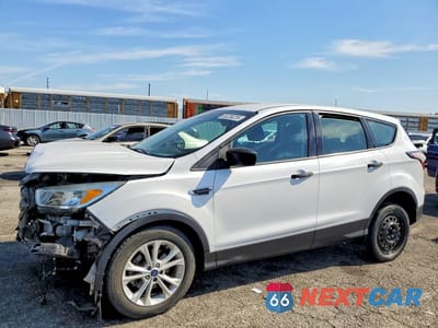 2017 FORD ESCAPE S 1FMCU0F75HUC95831 - główne zdjęcie licytacji z USA - miniatura