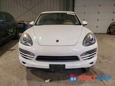 Piąte zdjęcie samochodu w środku: 2011 PORSCHE CAYENNE VIN:WP1AA2A26BLA04311 - miniatura