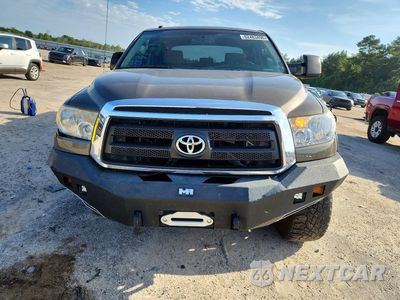 Piąte zdjęcie samochodu w środku: 2010 TOYOTA TUNDRA CREWMAX SR5 VIN:5TFDW5F10AX139132 - miniatura