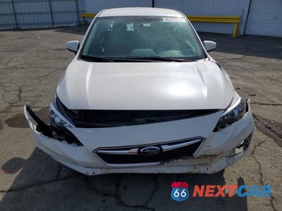 Piąte zdjęcie samochodu w środku: 2019 SUBARU IMPREZA PREMIUM VIN:4S3GKAD68K3613739 - miniatura