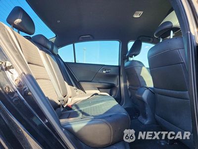 Zdjęcie 10 z 13 samochodu: 2016 HONDA ACCORD SPORT VIN:1HGCR2F50GA174626 - miniatura