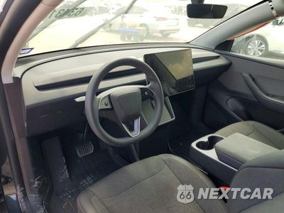 Zdjęcie 8 z 13 samochodu: 2026 TESLA MODEL Y VIN:7SAYGDED4TA609213 - miniatura