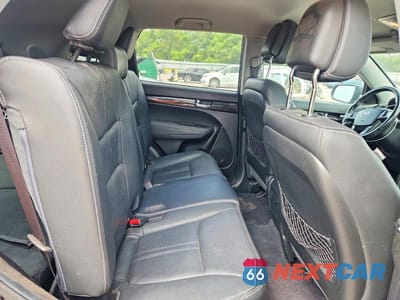 Zdjęcie 11 z 13 samochodu: 2011 KIA SORENTO EX VIN:5XYKU4A12BG090776 - miniatura